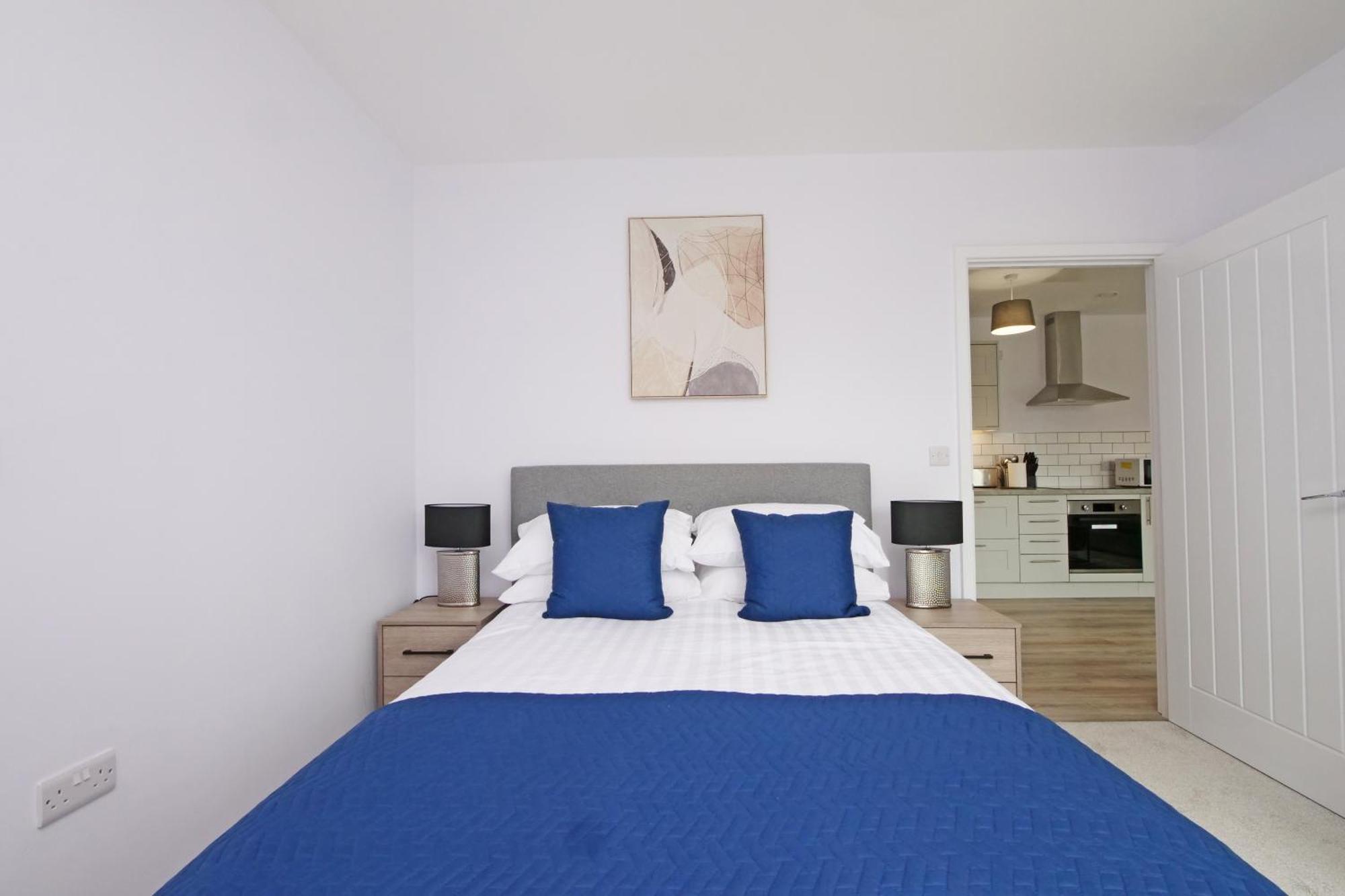 Apartment 46 Luna With Free Parking Йорк Екстериор снимка