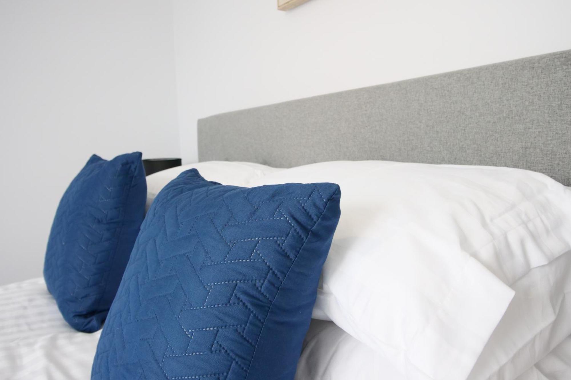 Apartment 46 Luna With Free Parking Йорк Екстериор снимка